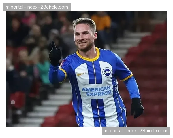 布莱顿高位逼抢成功率63% 中场夺回球权后快速转换